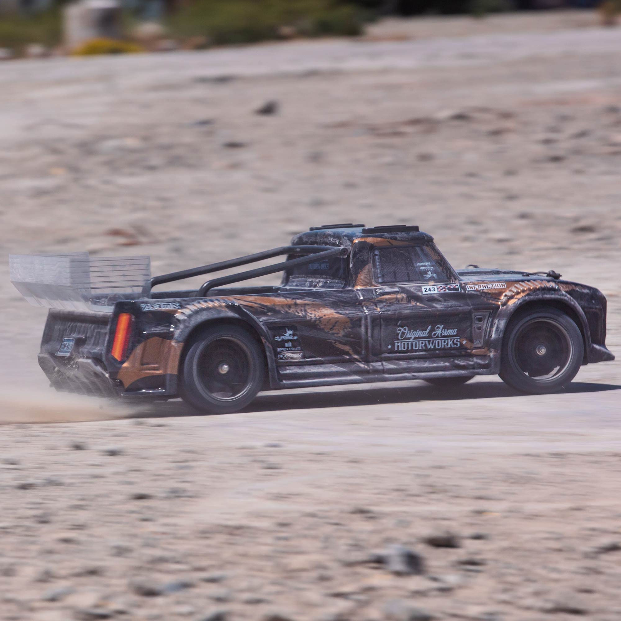 arrma-infraction-1-8-4x4-3s-blx-rtr-street-truck-gold-104-km-h image 5