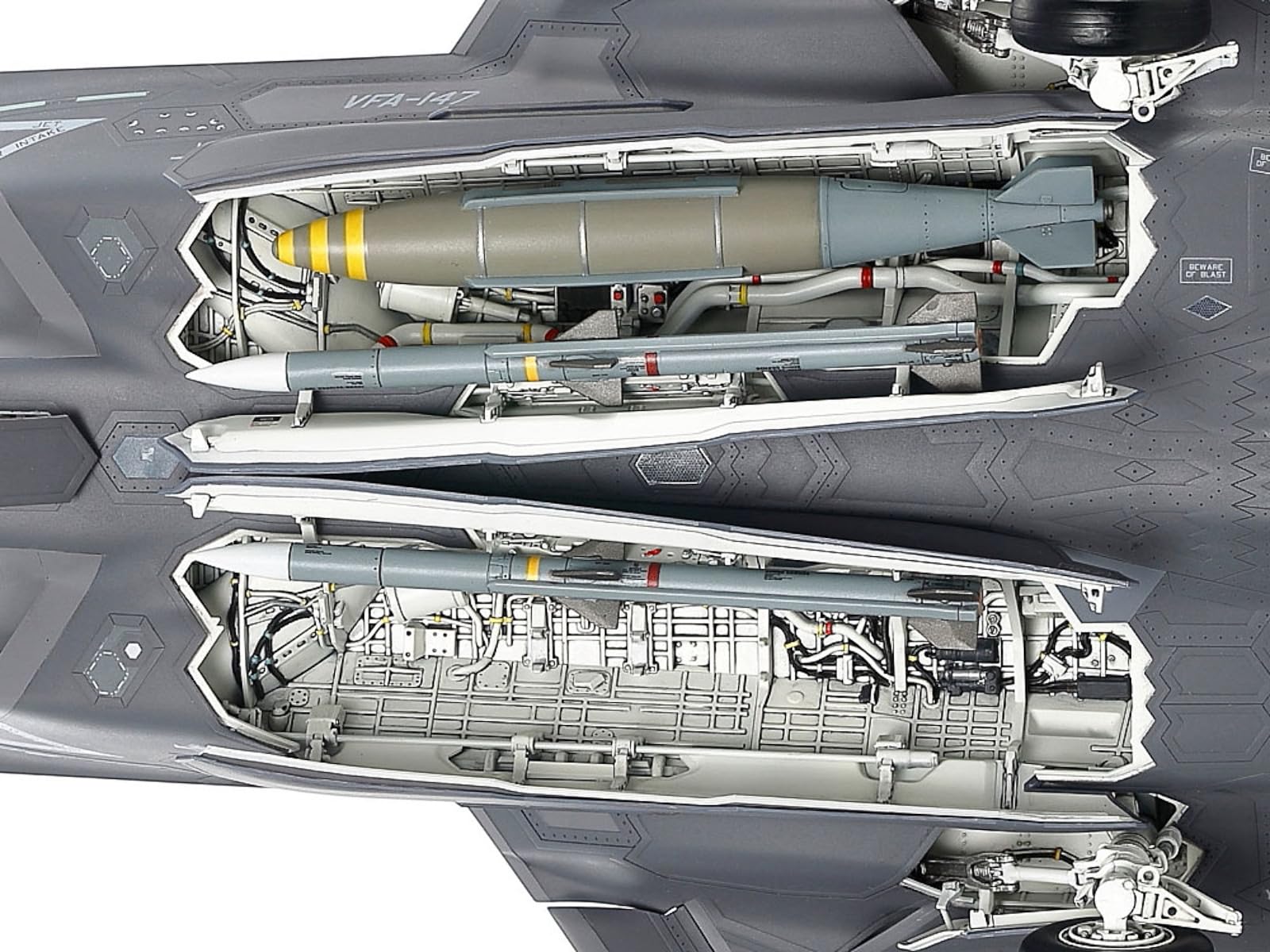 tamiya-f-35c-lightning-ii-flugzeugmodell-bausatz-1-48 image 7