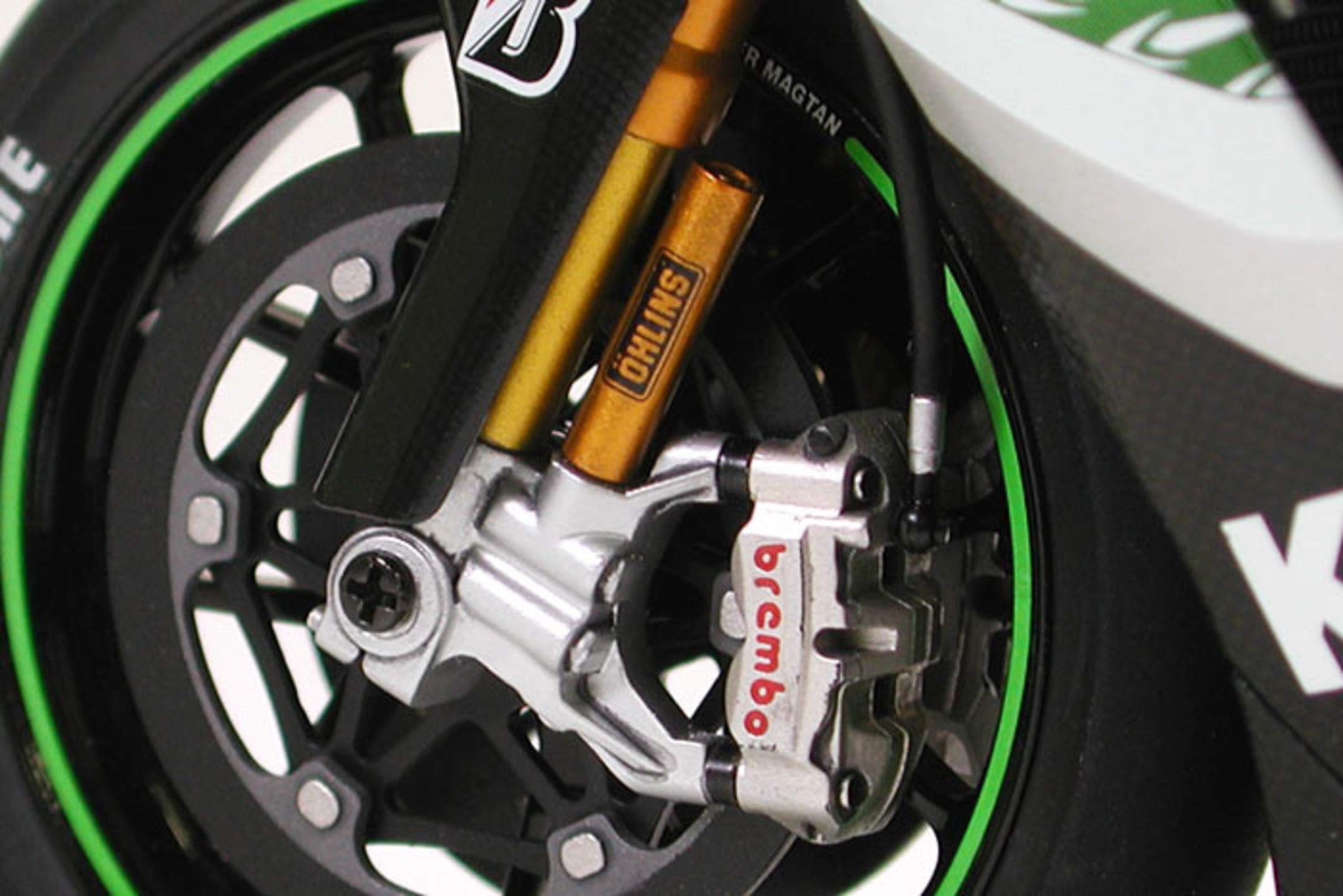 tamiya-14109-kawasaki-ninja-zx-rr-motorradbausatz-1-12-2006 image 5