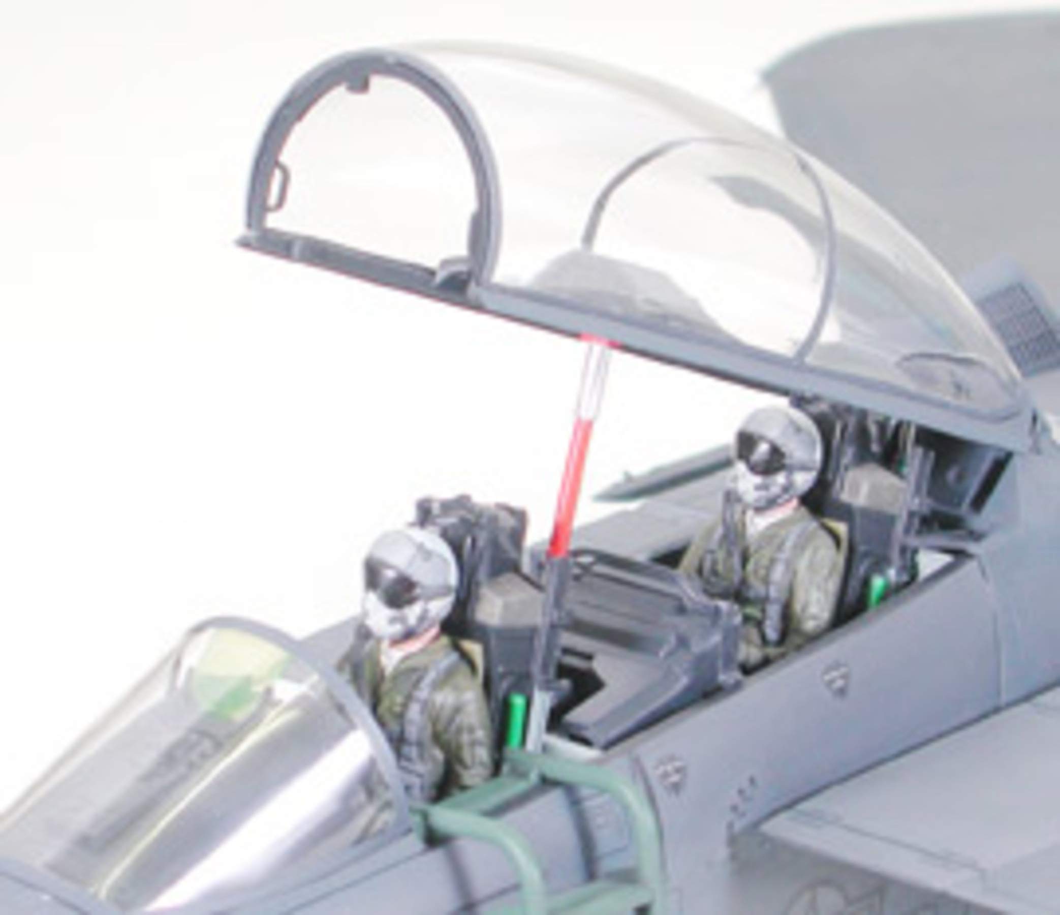 tamiya-300060312-f-15e-strike-eagle-flugzeug-modellbausatz-1-32 image 6