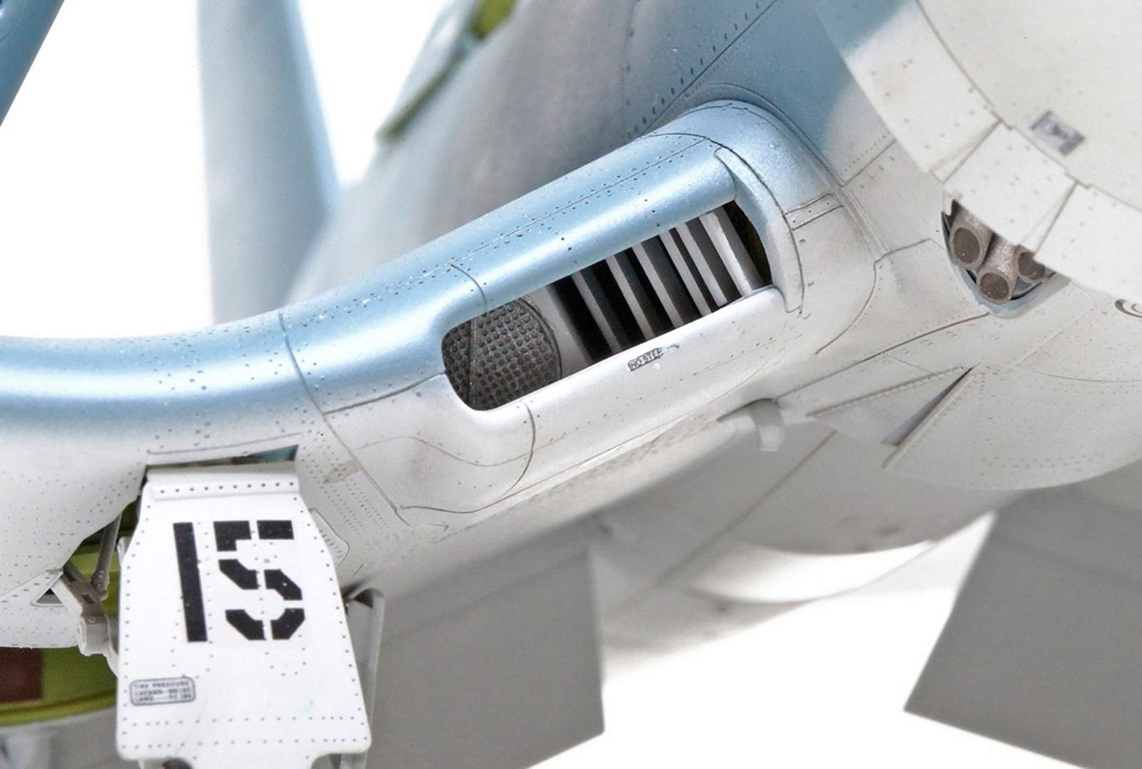 tamiya-60324-1-32-f4u-1-corsair-birdcage-bausatz image 6