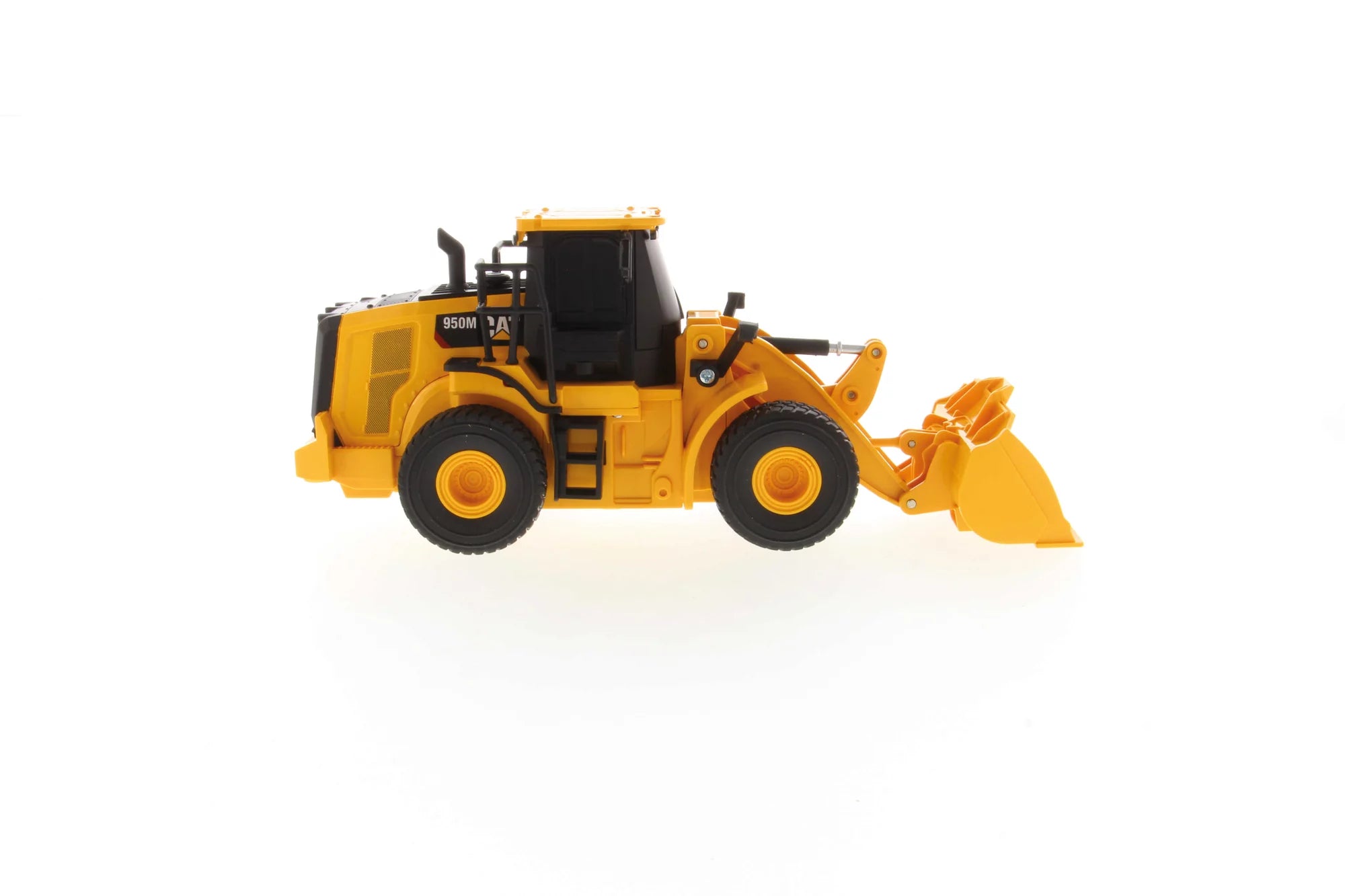 carrera-cat-950m-wheel-loader-rc-radlader-1-35 image 4