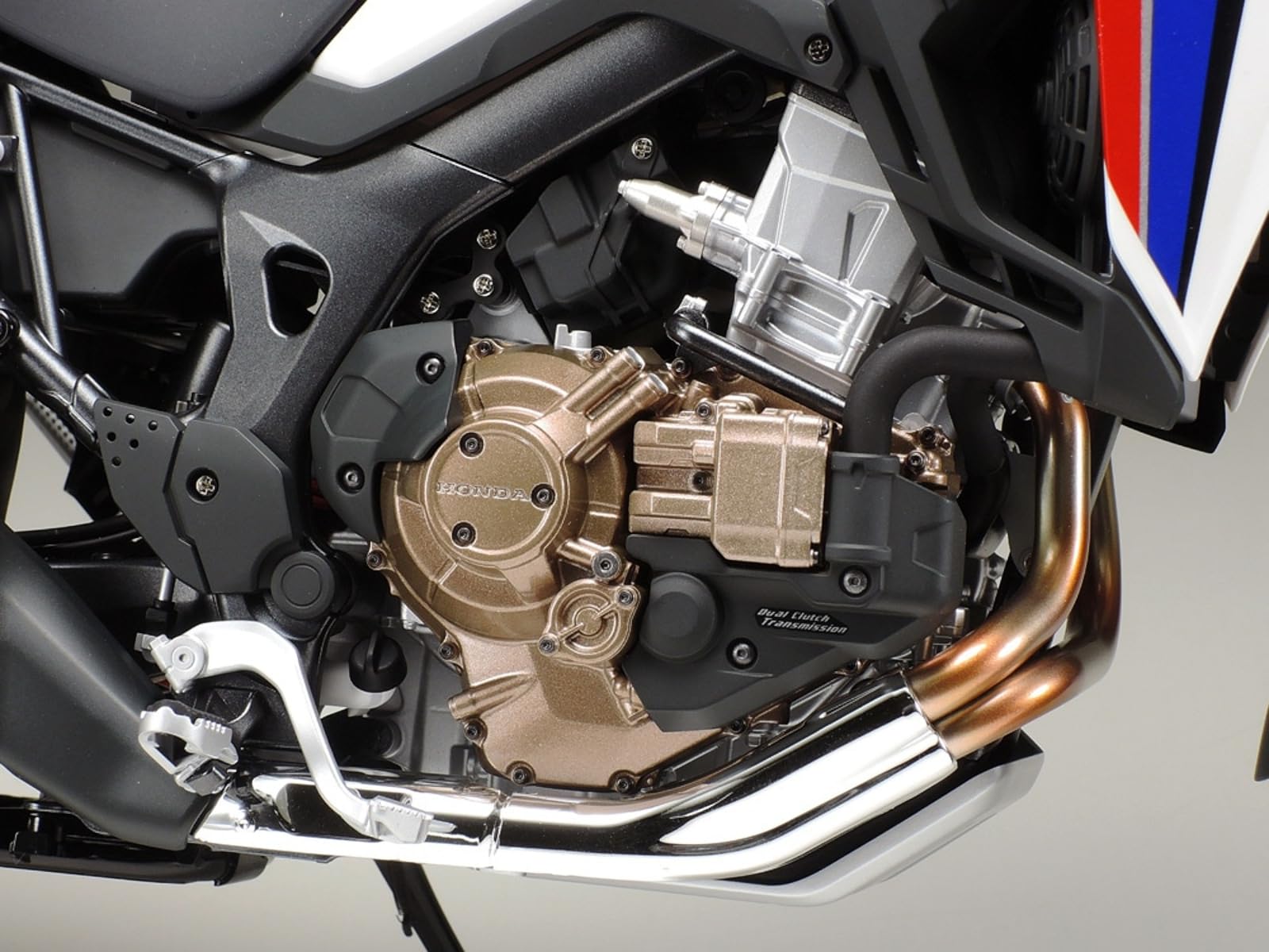 tamiya-honda-crf-1000l-africa-twin-1-6-bausatz image 5
