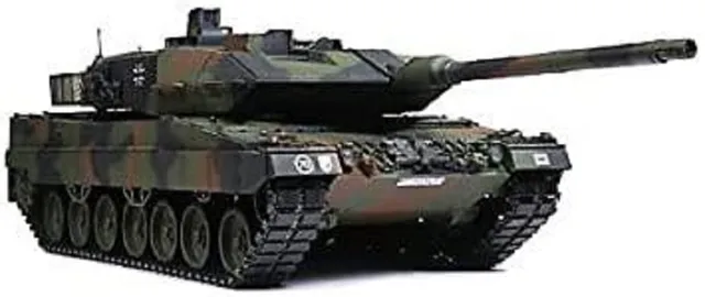 tamiya-leopard-2a6-full-option-rc-panzer-1-16-gr-n image 1
