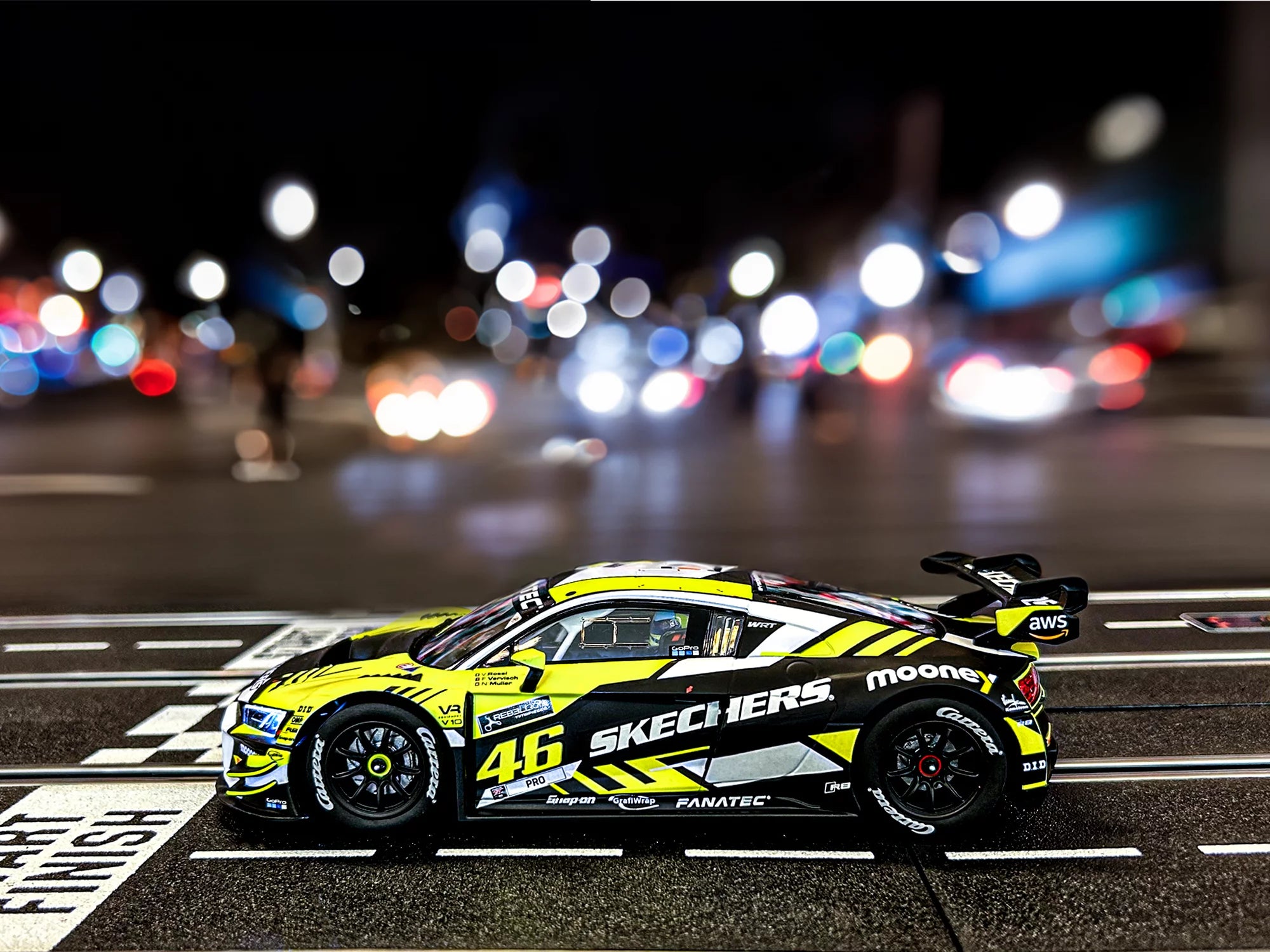carrera-digital-132-audi-r8-lms-gt3-slotcar-no-46 image 3