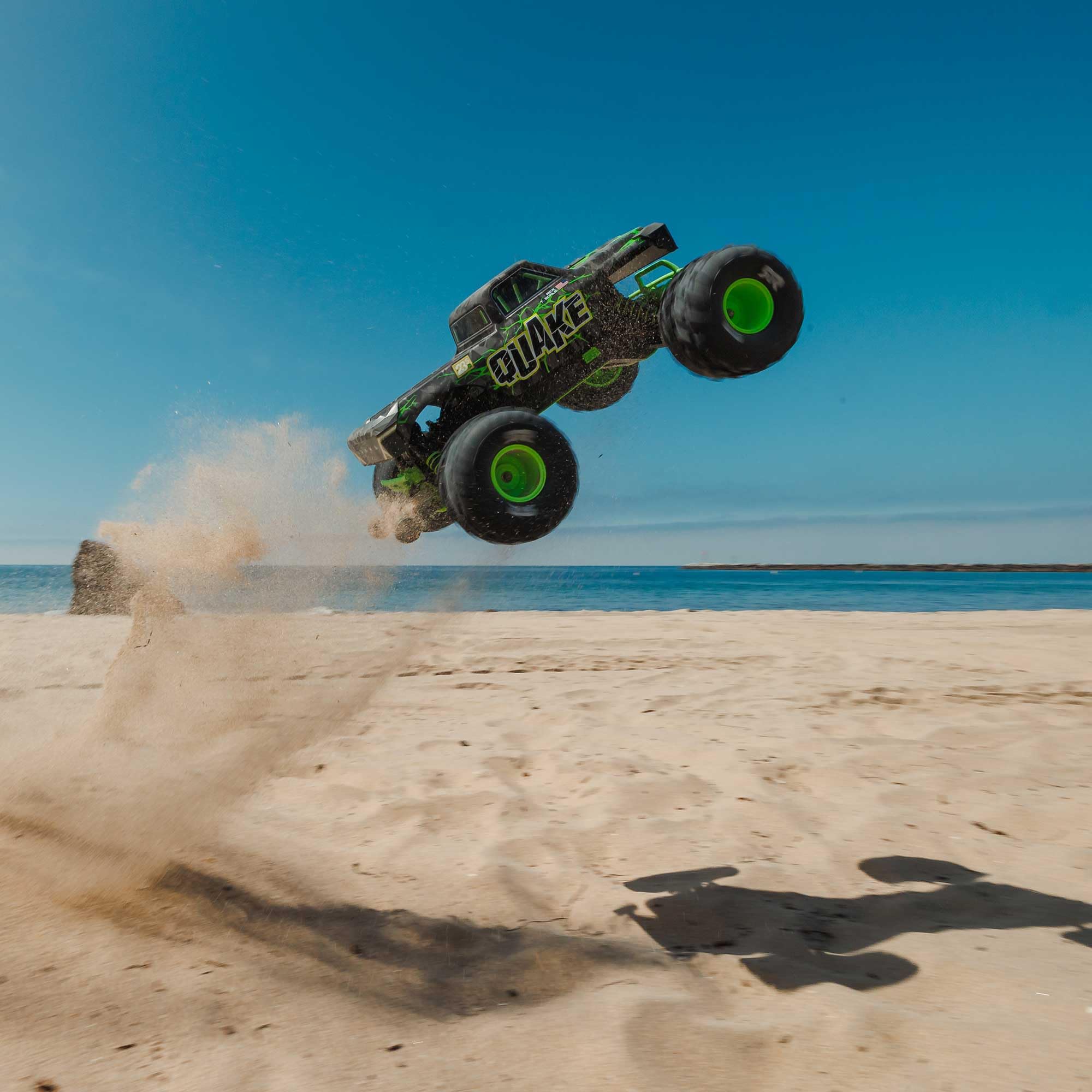 arrma-quake-223s-dsc-monster-truck-1-10-rtr-brushless-gr-n image 7