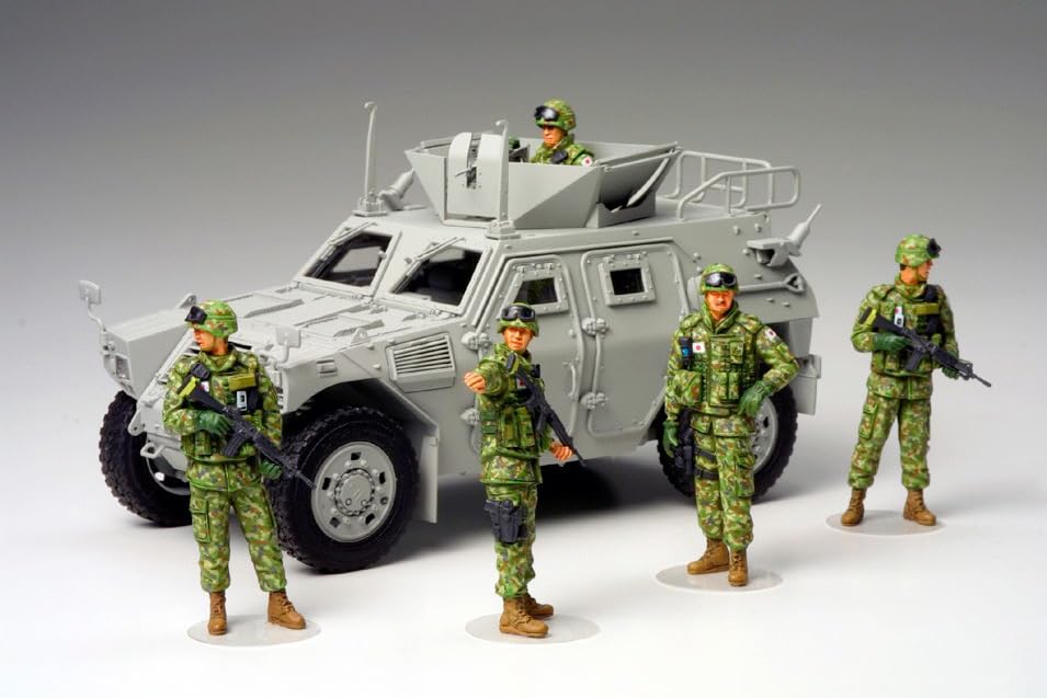 tamiya-300035276-jgsdf-figuren-set-1-35-5-figuren image 5