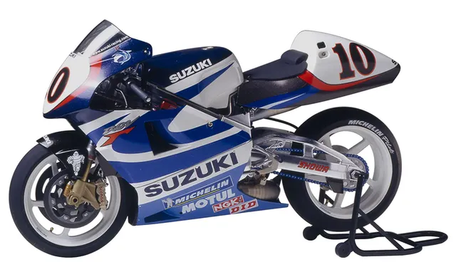 tamiya-suzuki-rgv-xr89-1-12-motorrad-bausatz-standmodell image 1
