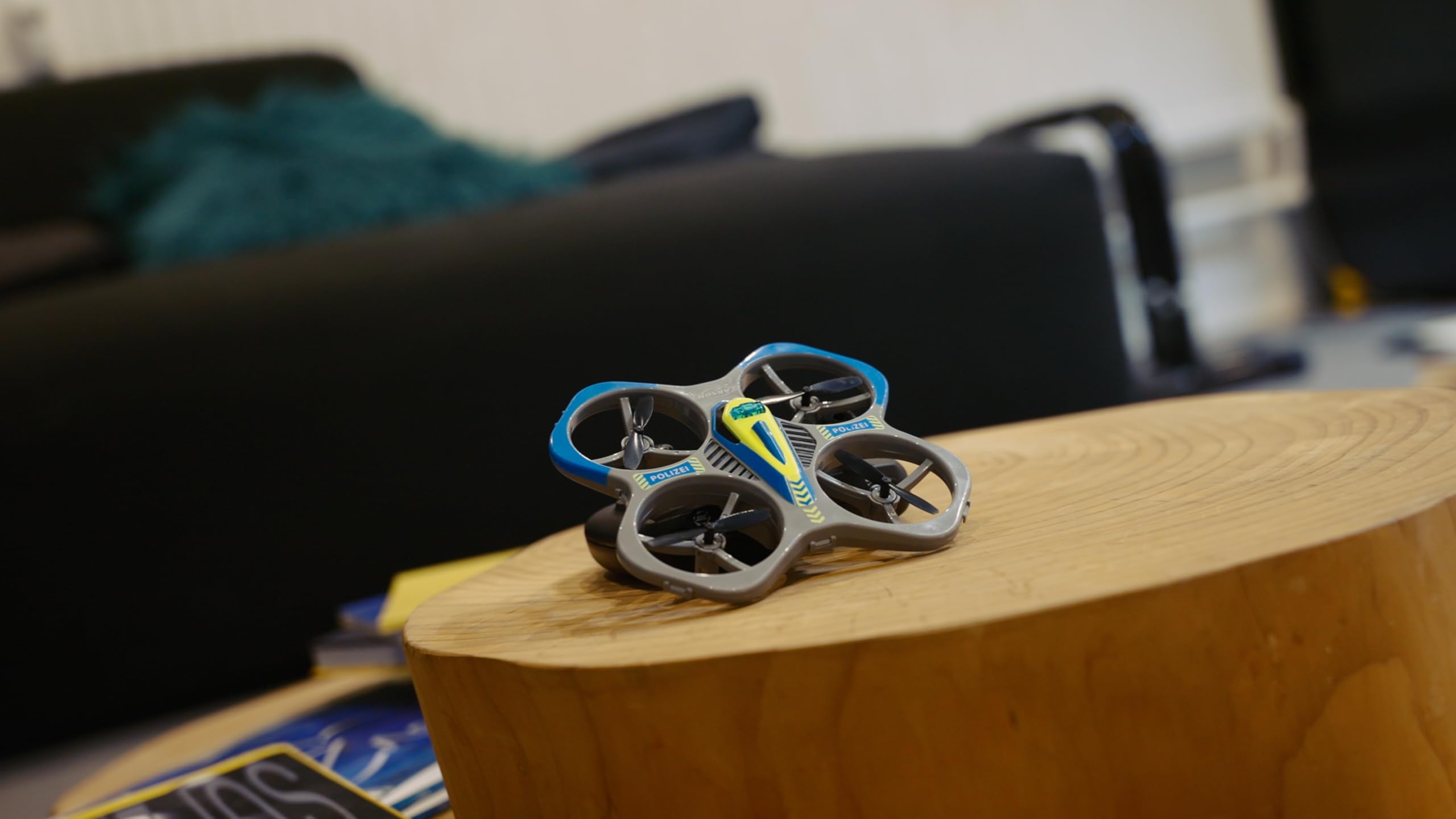 carson-cyber-drone-polizei-quadcopter-rc-drohne-grau-rtf image 6