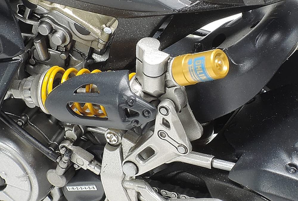 tamiya-300012657-1-12-ducati-1199-panigale-s-gabel-set image 4