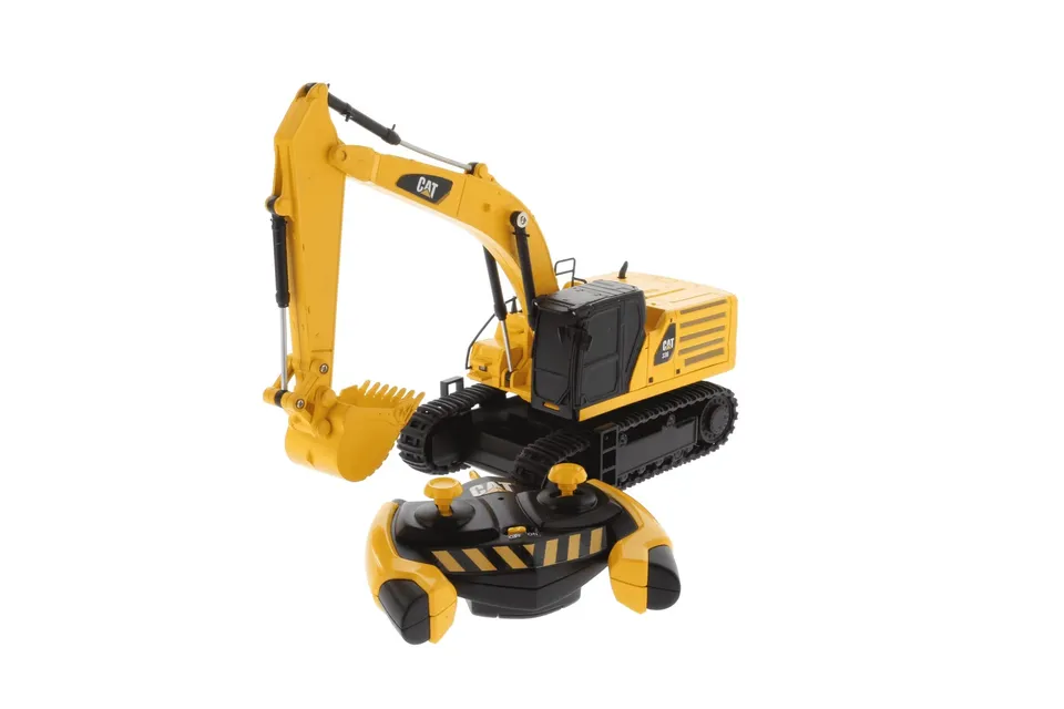 carrera-cat-336-excavator-bagger-1-35-gelb-29-5-cm image 1