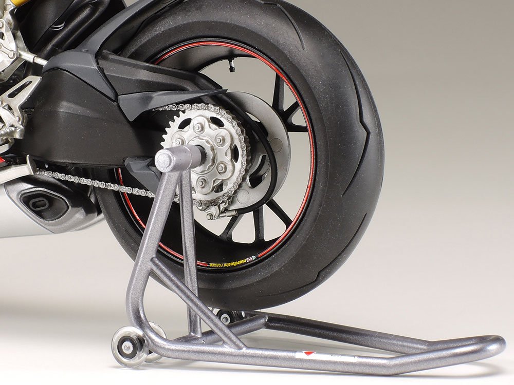tamiya-ducati-1199-panigale-s-tricolore-bausatz-1-12-300014132 image 5