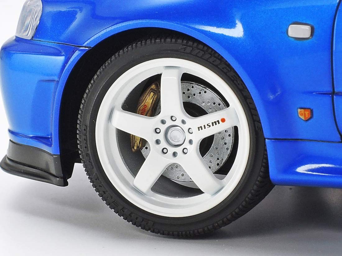 tamiya-24258-nissan-skyline-gt-r-r34-1-24-automodell image 3