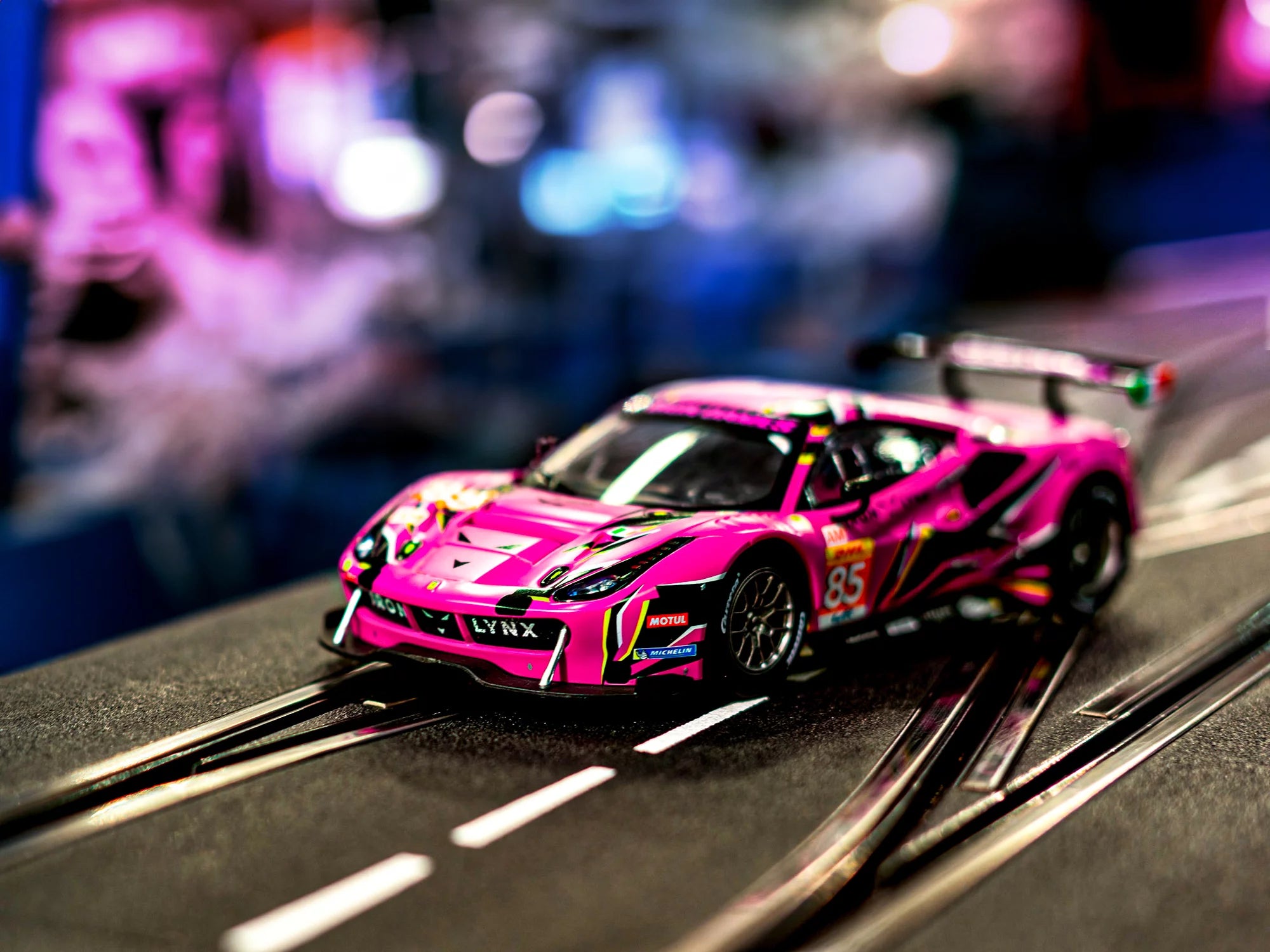 carrera-digital-132-ferrari-488-gt3-iron-dames-no-85-slotcar-2 image 2