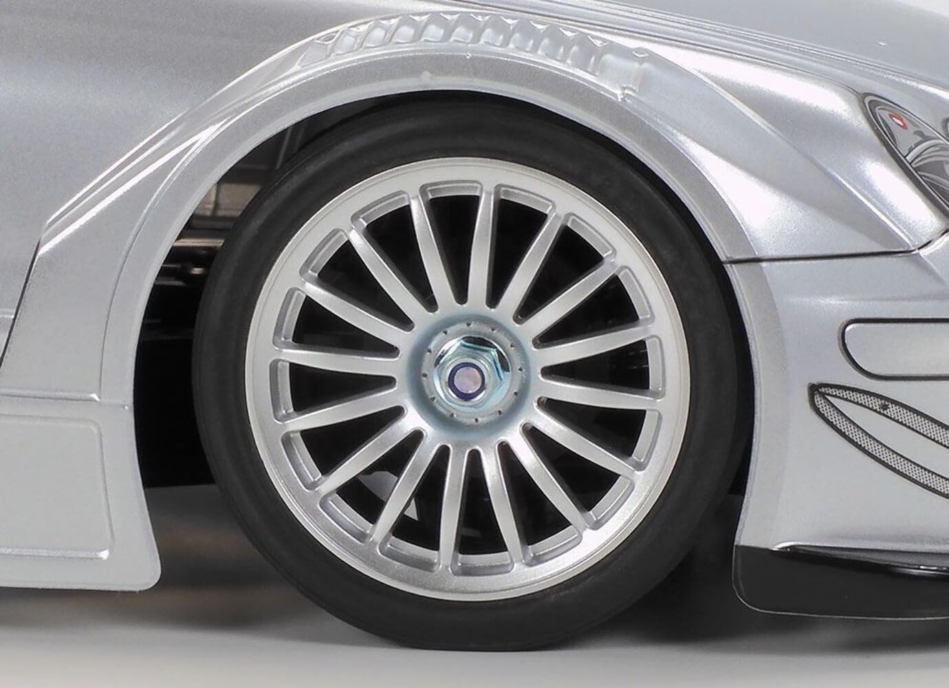 tamiya-58722-clk-amg-2002-tt-02-rc-auto-bausatz-1-10 image 4
