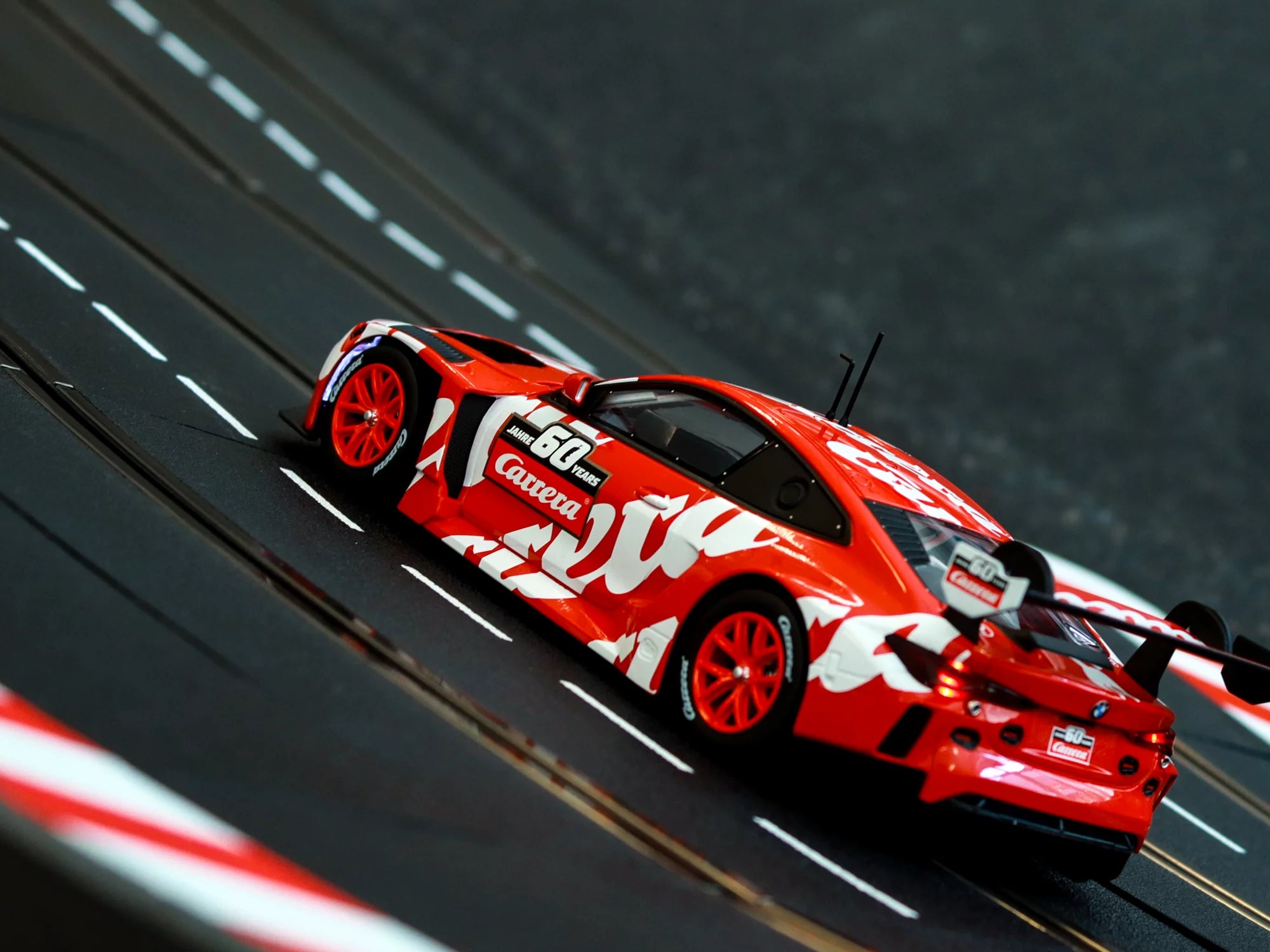 carrera-digital-124-bmw-m4-gt3-60-jahre-slotcar-no-60 image 4