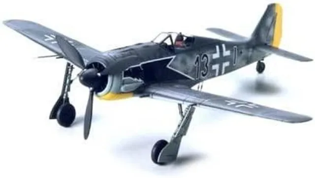 tamiya-focke-wulf-fw-190-a-3-flugzeugbausatz-1-72-unlackiert image 1