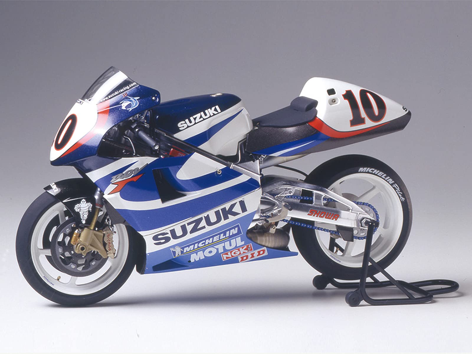 tamiya-suzuki-rgv-xr89-1-12-motorrad-bausatz-standmodell image 2