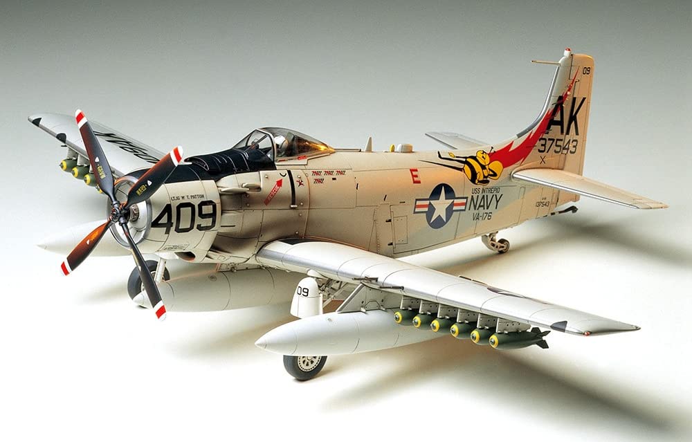 tamiya-61058-a-1h-skyraider-bausatz-1-48-usn image 3
