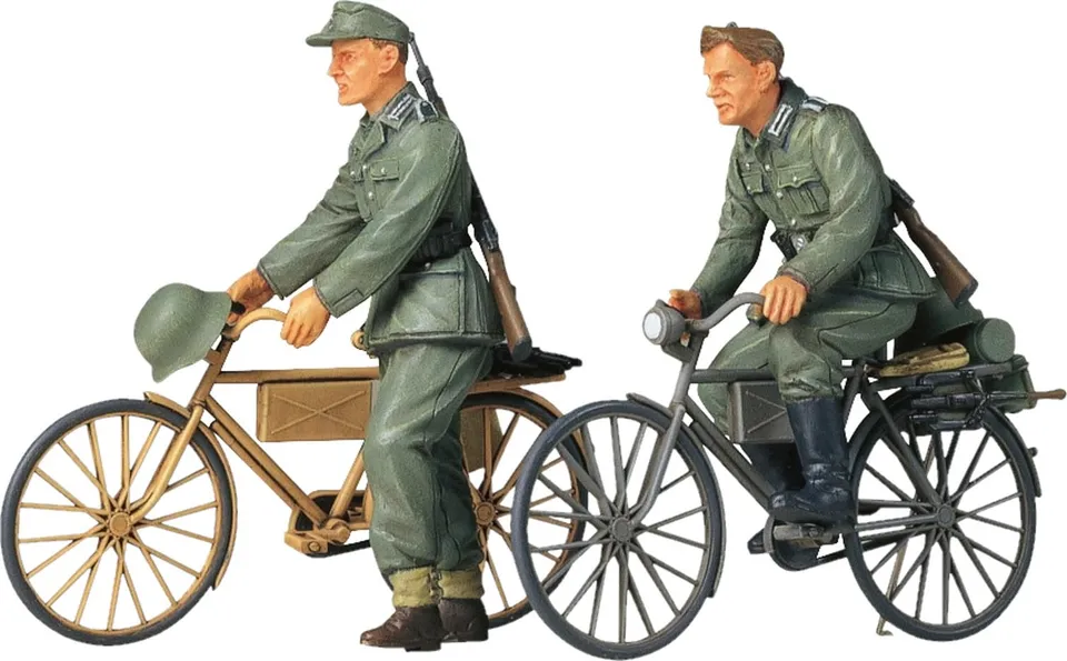 tamiya-35240-diorama-set-soldaten-fahrrad-1-35 image 1