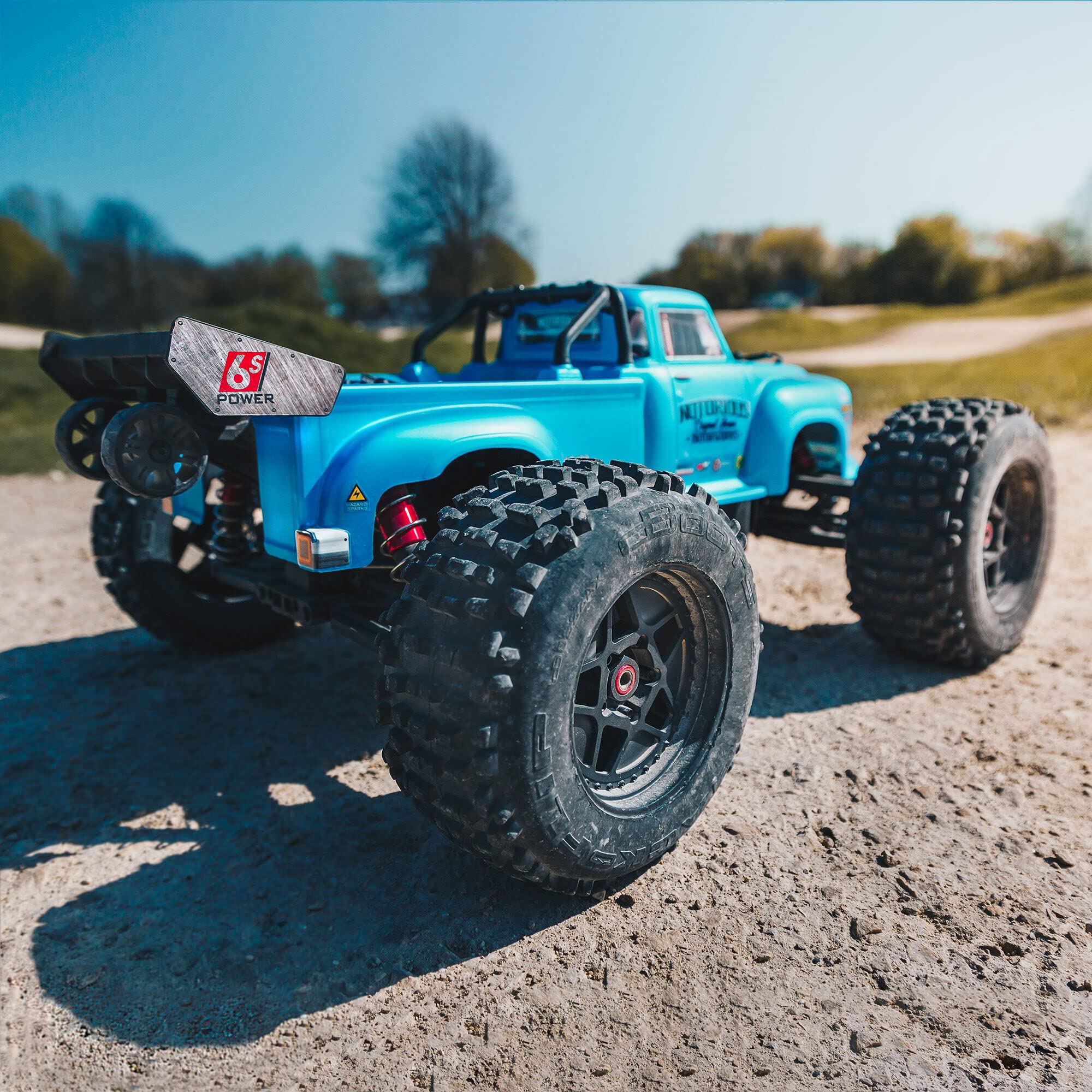 arrma-notorious-6s-v5-4wd-blx-stunt-truck-blau-rtr-1-8 image 3