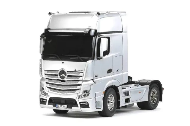tamiya-mercedes-actros-1851-gigaspace-truck-1-14-bausatz image 1