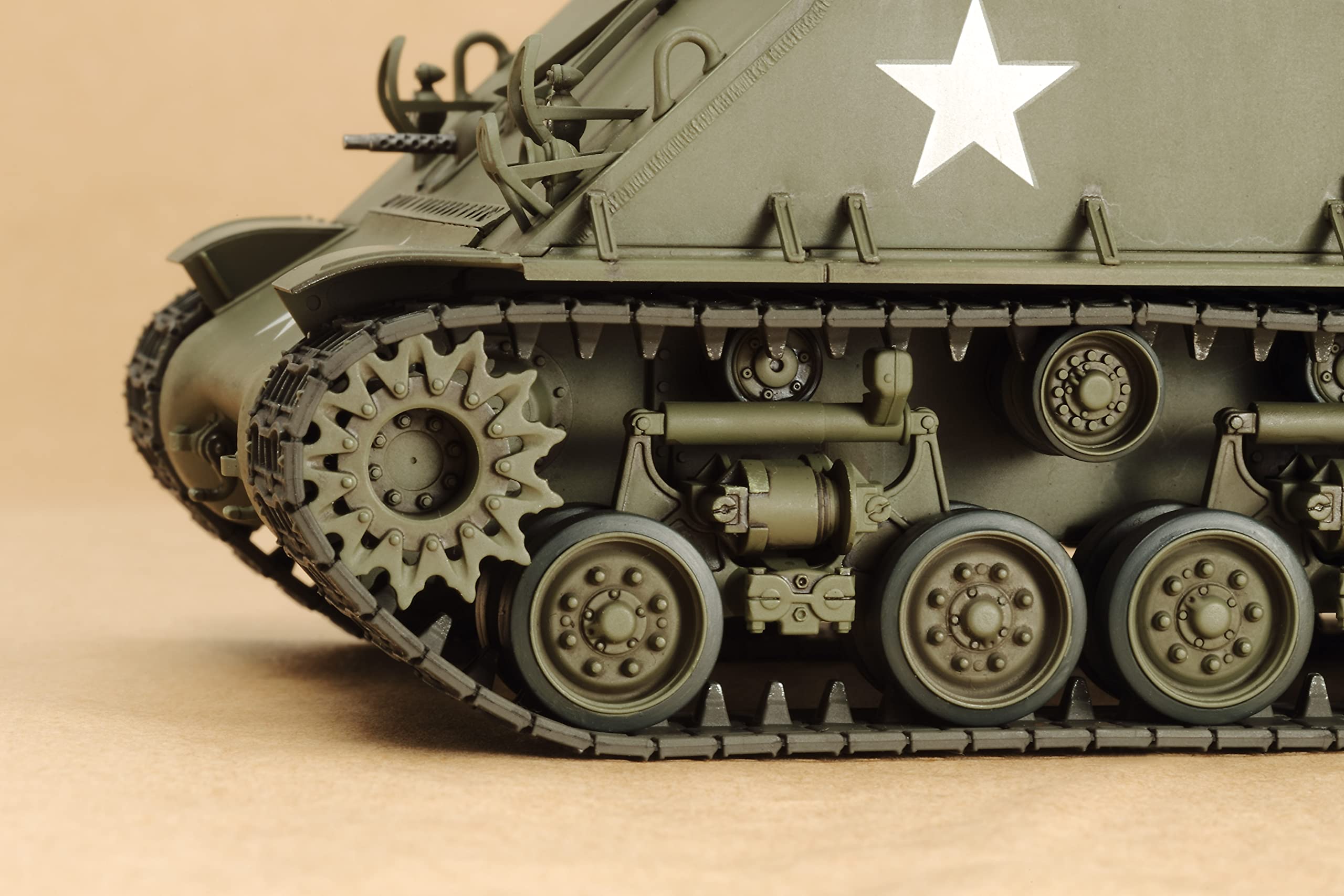 tamiya-35346-us-m4a3e8-sherman-easy-eight-1-35-bausatz image 6