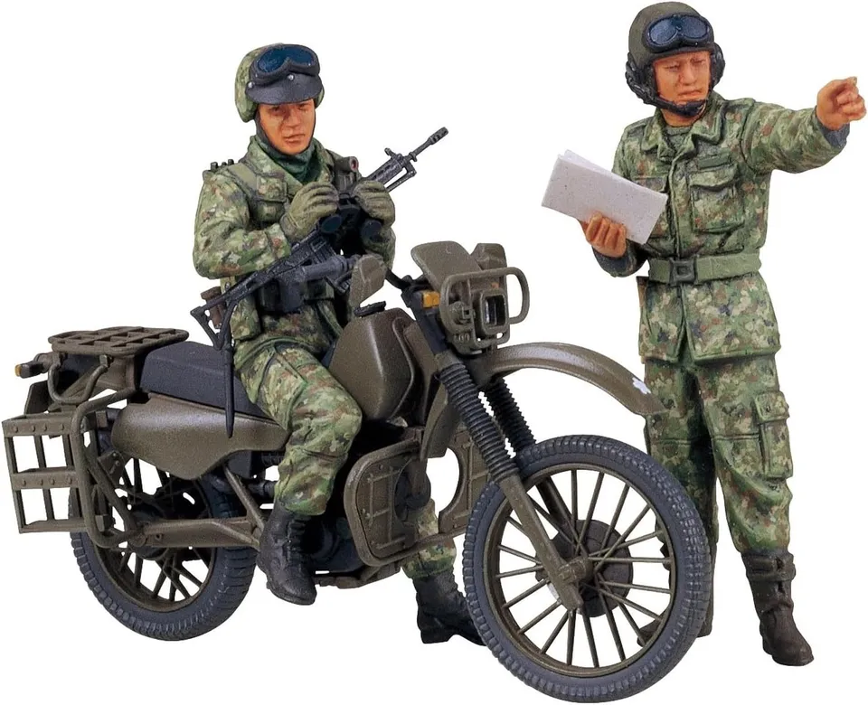tamiya-jgsdf-motorrad-1-35-bausatz-unlackiert-2-st-ck image 1