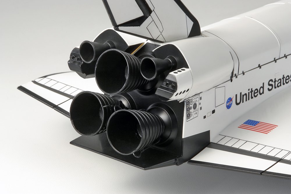 tamiya-space-shuttle-atlantis-60402-standmodell-1-100-silber image 5