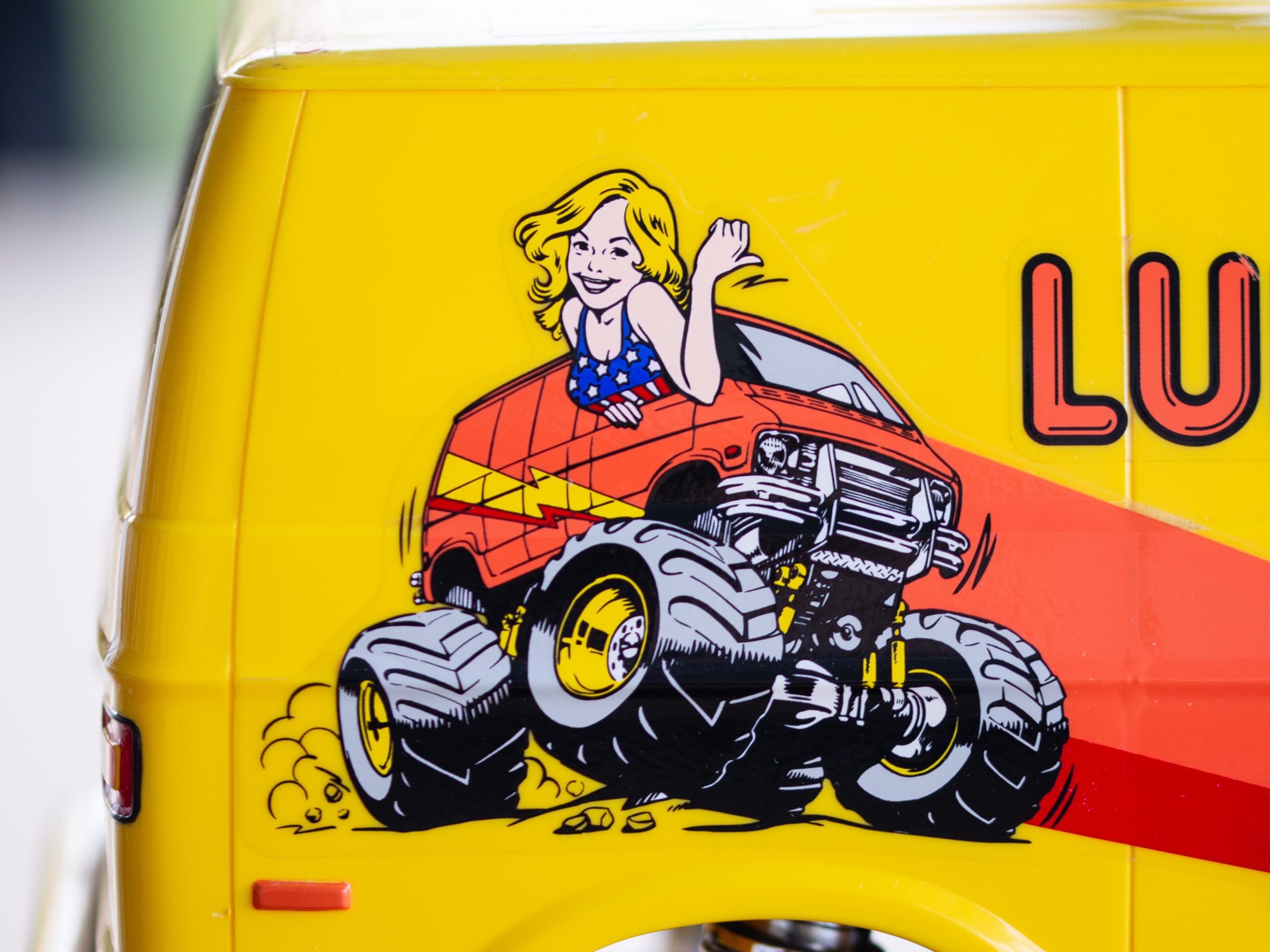 tamiya-r-c-models-lunch-box-1-12-rc-auto-bausatz-van image 6