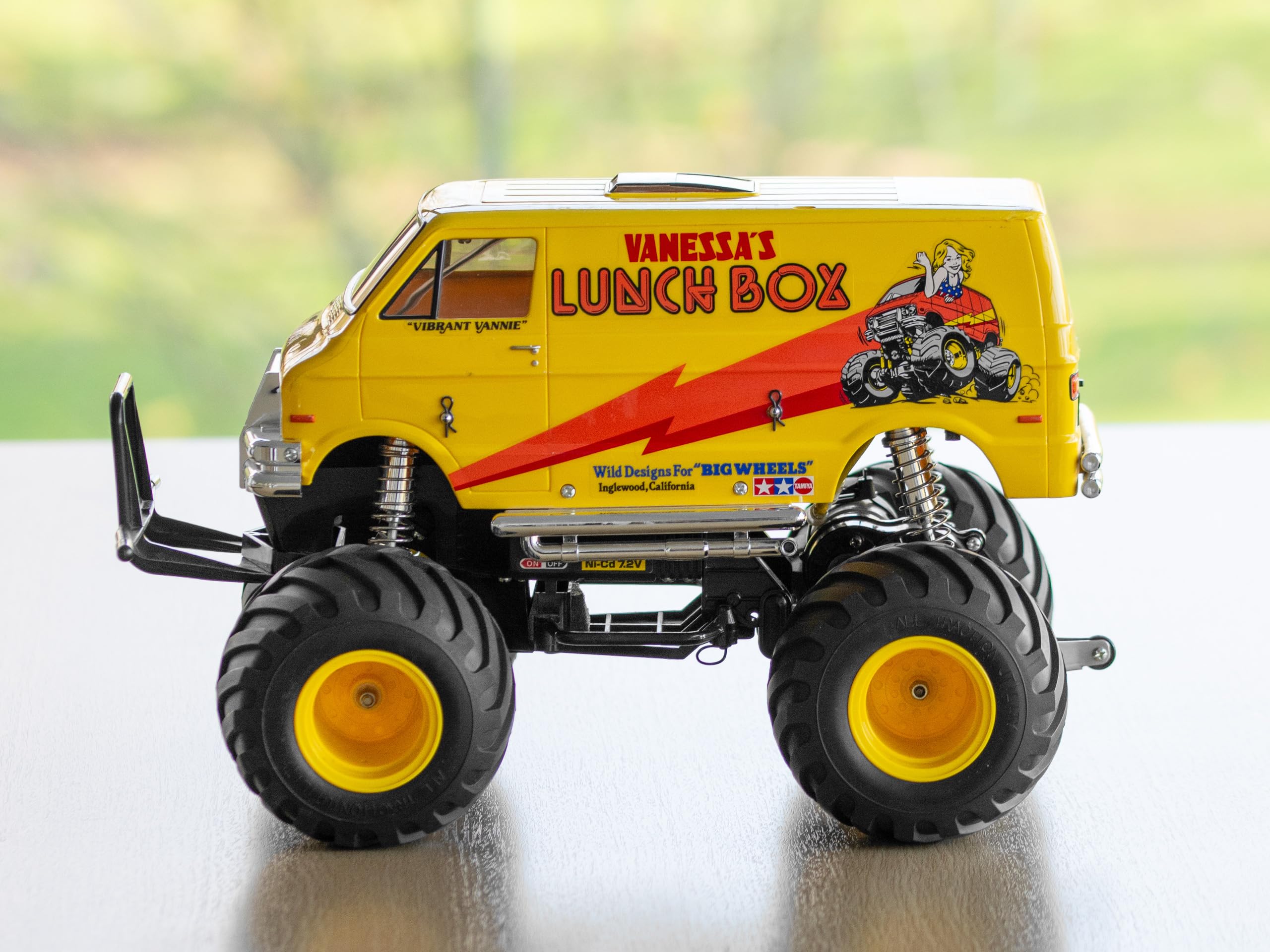 tamiya-r-c-models-lunch-box-1-12-rc-auto-bausatz-van image 2