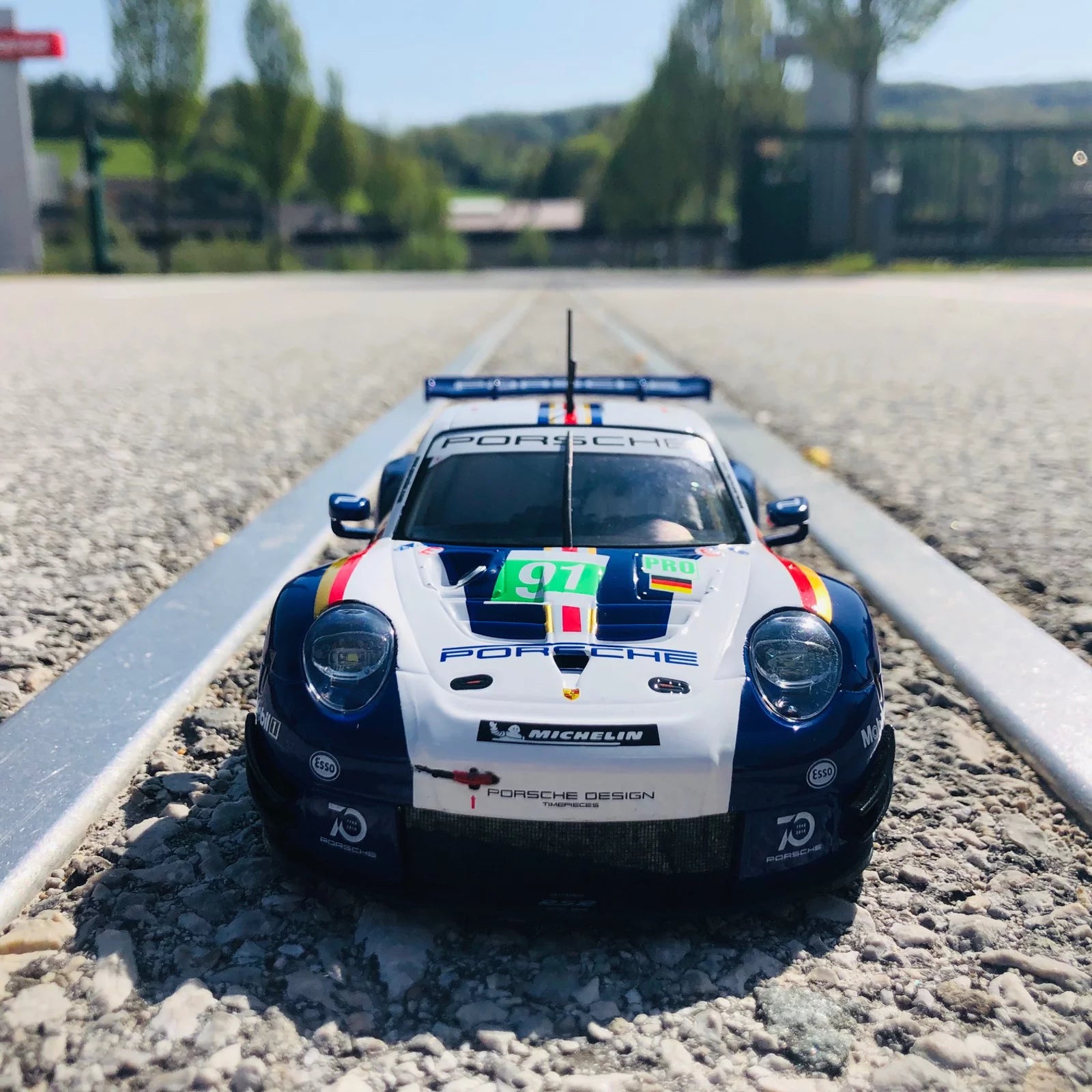 carrera-digital-132-porsche-911-rsr-91-slotcar-956-design image 2