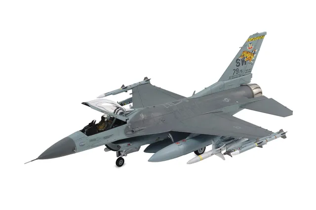 tamiya-f-16cj-fighting-falcon-1-72-flugzeug-bausatz image 1