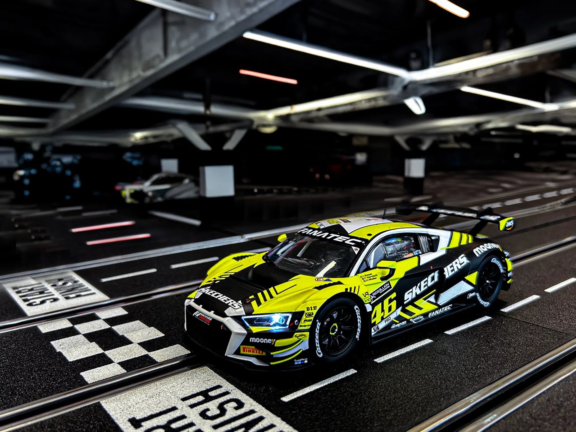 carrera-digital-132-audi-r8-lms-gt3-slotcar-no-46 image 2