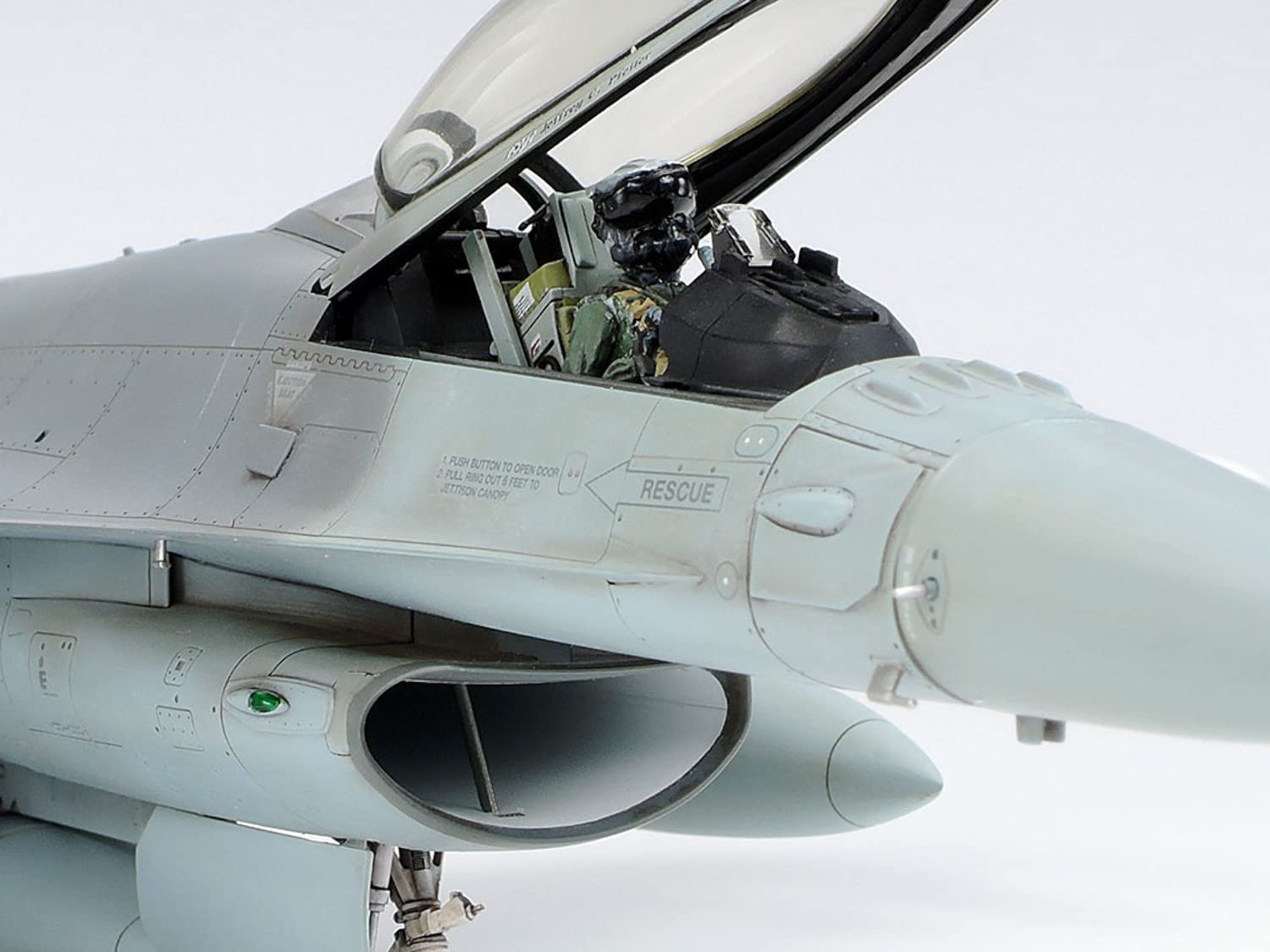 tamiya-f-16c-block-25-32-modellbausatz-1-48-lockheed-martin image 5