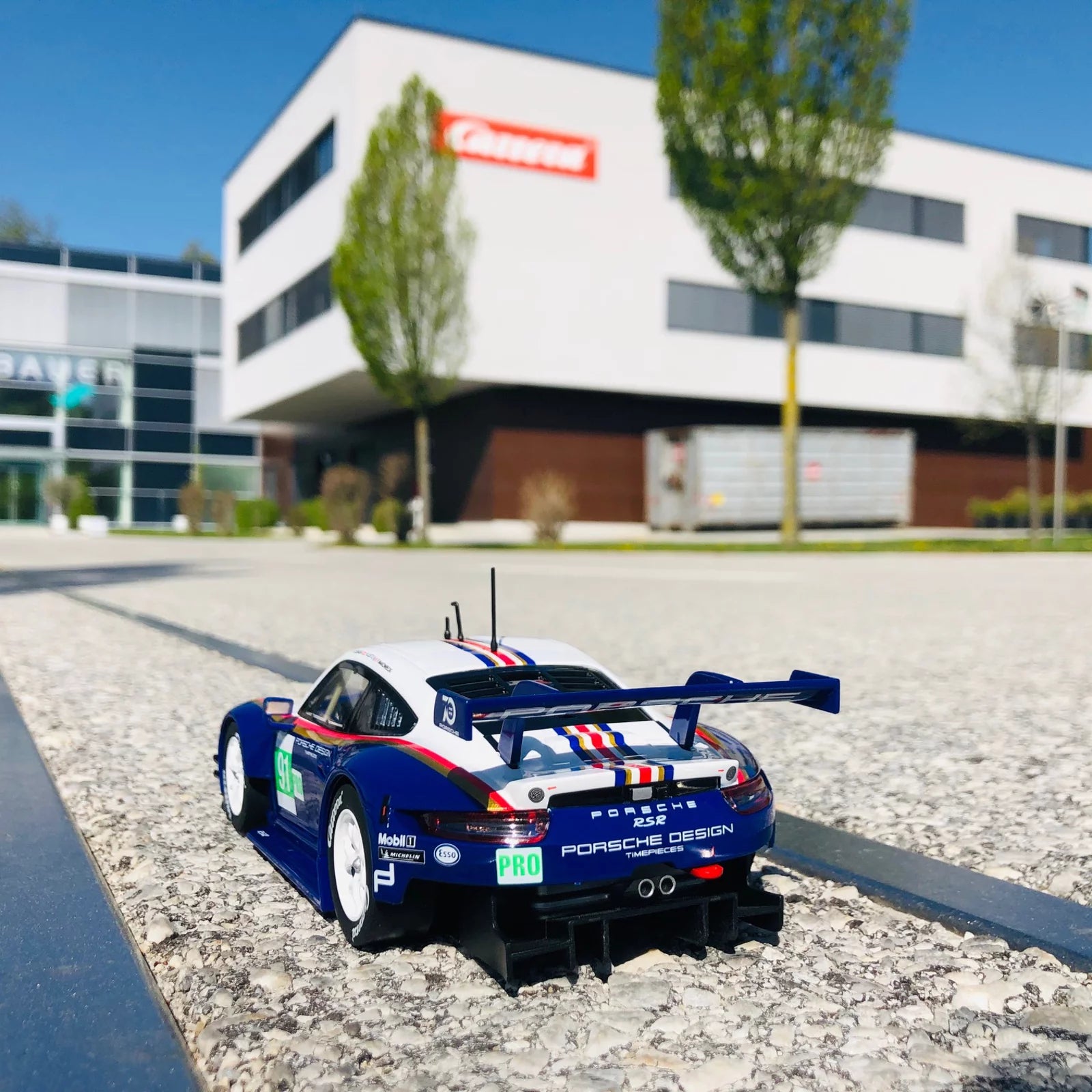 carrera-digital-132-porsche-911-rsr-91-slotcar-956-design image 3