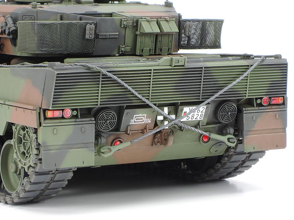 tamiya-300035271-leopard-2a6-kampfpanzer-modellbausatz-1-35 image 4