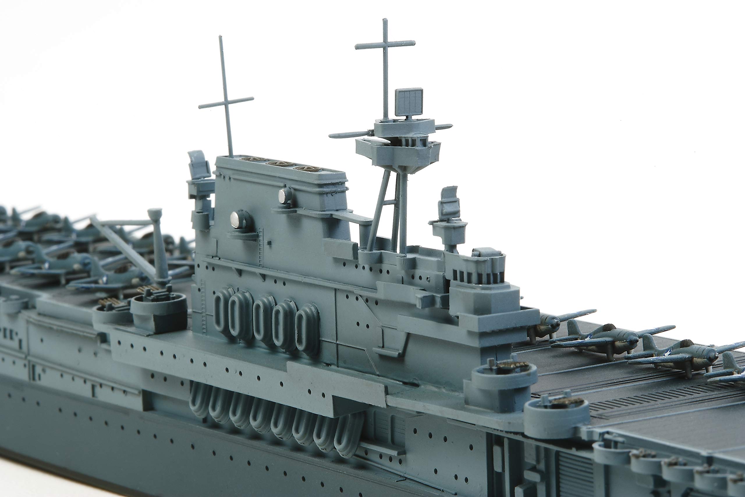 tamiya-uss-yorktown-cv-5-bausatz-1-700-waterline image 2