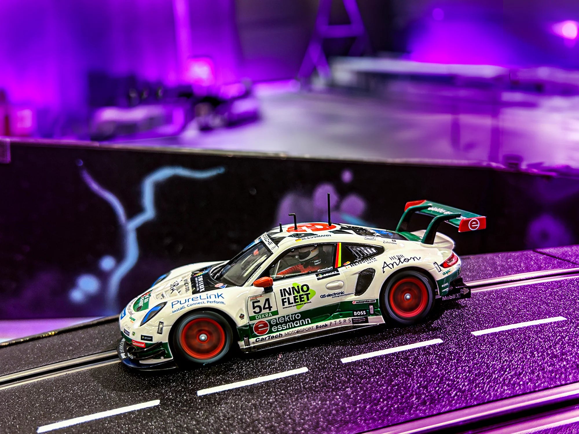 carrera-digital-132-porsche-911-cartech-slotcar-no-54 image 3