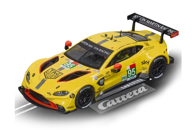 carrera-digital-132-aston-martin-vantage-gte-no-95-slotcar image 1