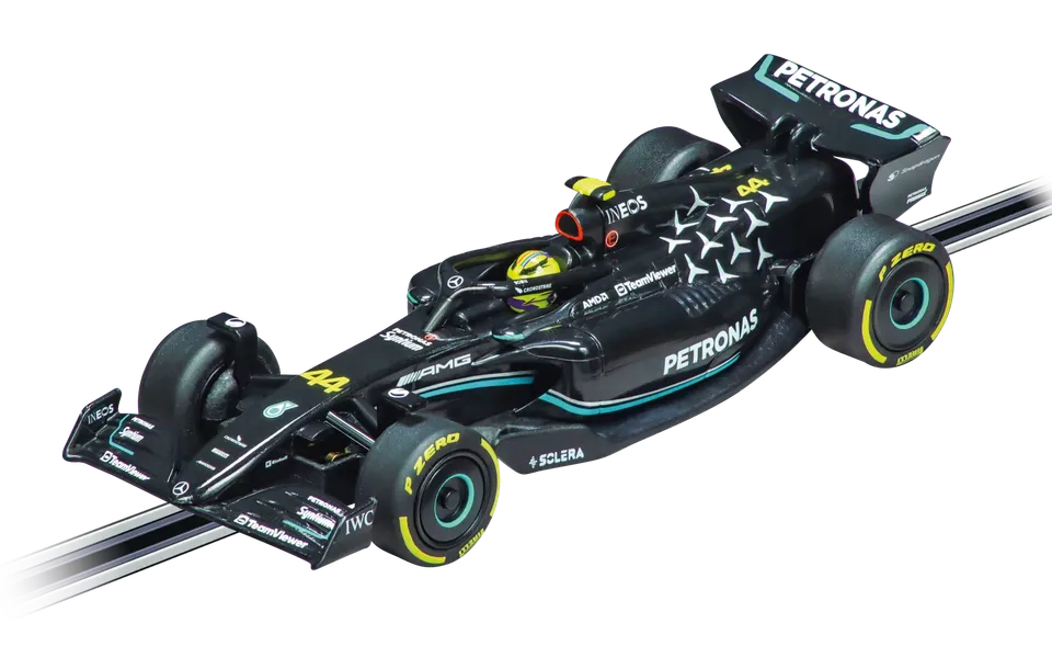 carrera-digital-132-mercedes-amg-f1-w14-hamilton-slotcar image 1