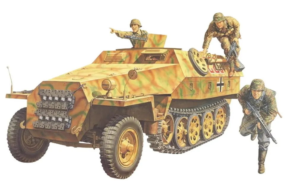 tamiya-sdkfz-251-1-ausf-d-hanomag-bausatz-1-35-camo image 1