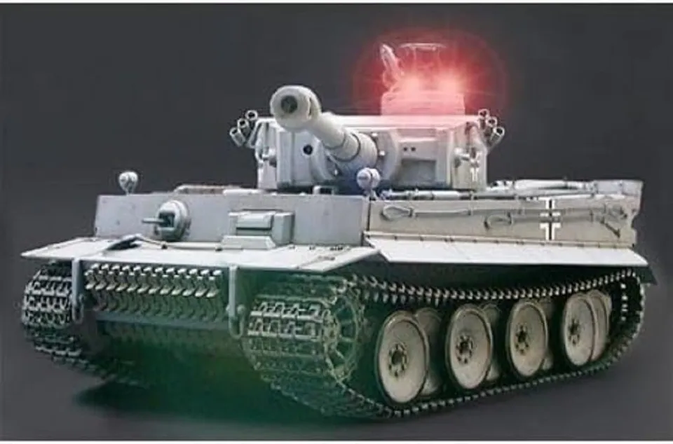 tamiya-300053447-panzer-man-ver-simulator-1-16-rc-panzer image 1