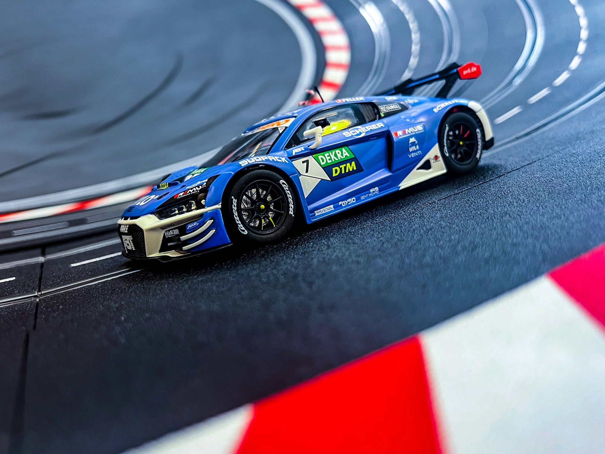carrera-digital-132-audi-r8-lms-gt3-evo-ii-slotcar-no-7 image 2