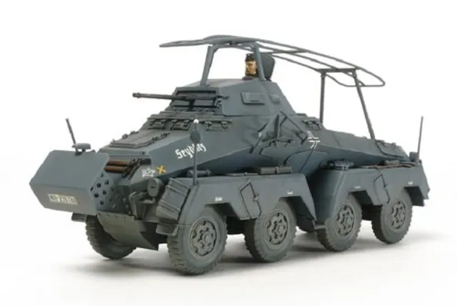 tamiya-sd-kfz-232-8-rad-1-48-milit-r-plastikbausatz-mit-decals image 1