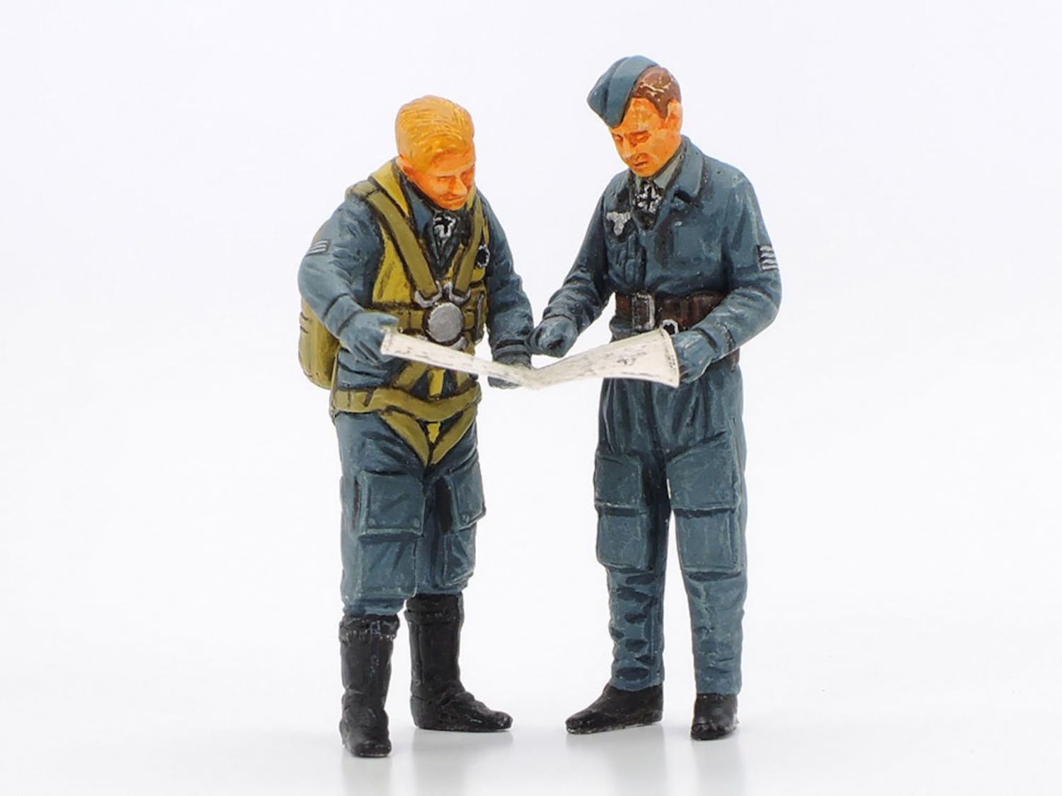 tamiya-32501-k-belwagen-typ-82-bausatz-1-48-wwii image 3