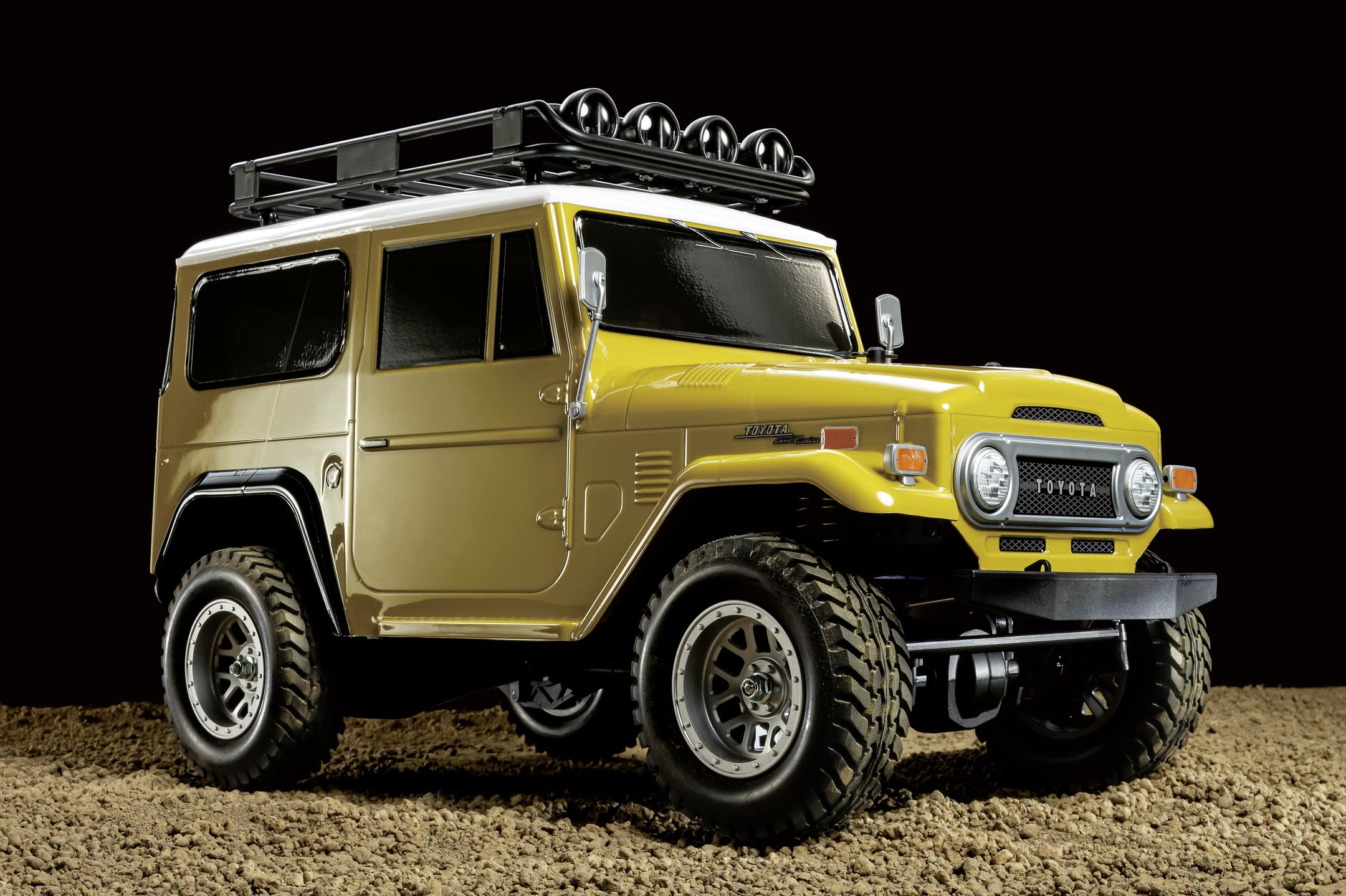 tamiya-toyota-land-cruiser-40-cc-02-58715-rc-auto-1-10-gelb image 5