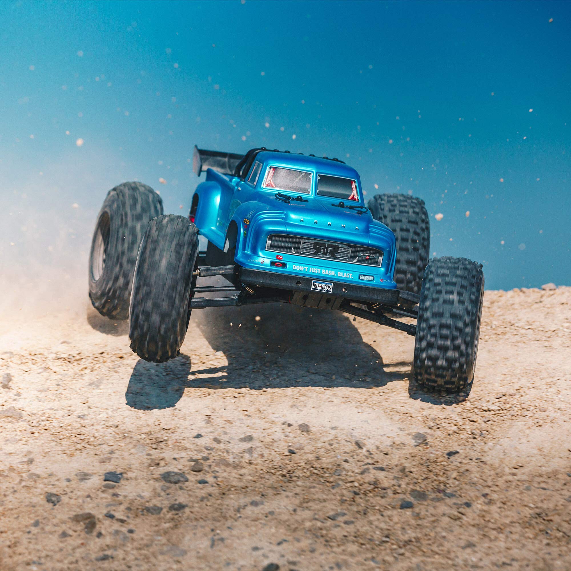 arrma-notorious-6s-v5-4wd-blx-stunt-truck-blau-rtr-1-8 image 8