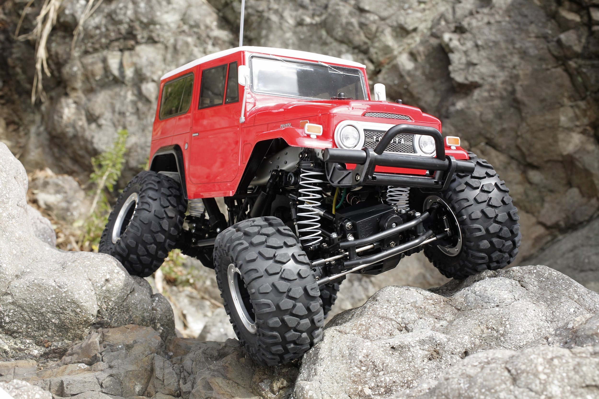 tamiya-58405-toyota-land-cruiser-40-rc-1-10-elektro-bausatz image 2