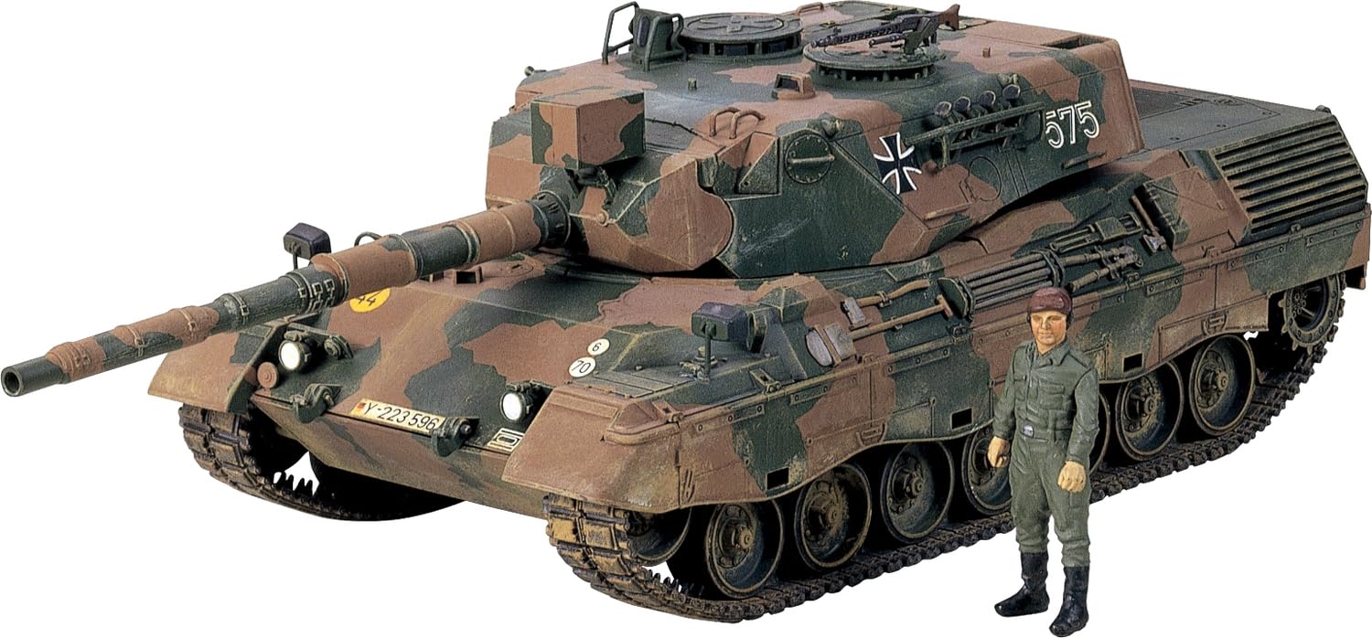 tamiya-35112-leopard-1a4-plastikbausatz-1-35-figur image 1